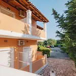 Villa Rosa Apartments