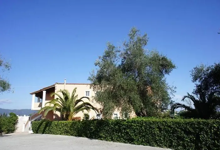 Villa Rosa Apartments